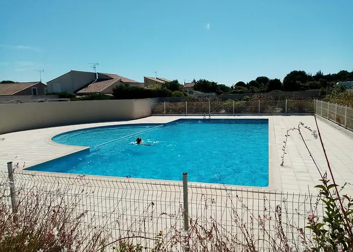 Maison Dans Résidence Piscine Tennis Сasa de vacaciones